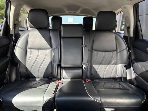 Used 2019 INFINITI QX60 Luxe w/ Essential Package image 85