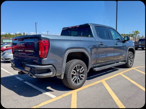 Used 2020 GMC Sierra 1500 AT4 w/ AT4 Premium Package image 4
