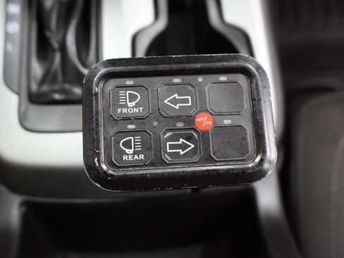 Used 2020 Chevrolet Colorado LT image 27