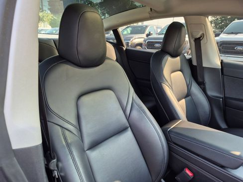 Used 2023 Tesla Model 3 Standard Range RWD image 37