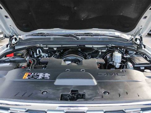 Used 2020 GMC Yukon Denali w/ Open Road Package image 28