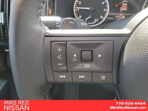 New 2025 Nissan Pathfinder SV image 13