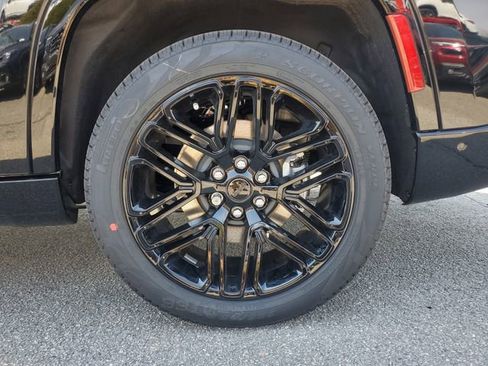 New 2026 Jeep Grand Wagoneer L Limited image 11