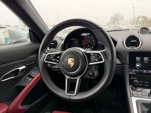 Used 2024 Porsche 718 Cayman w/ Premium Package image 16