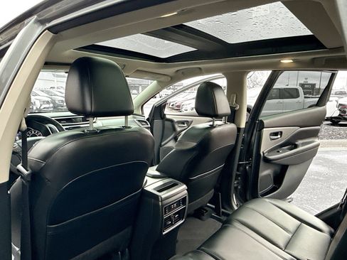 Used 2022 Nissan Murano SL w/ SL Moonroof Package image 6