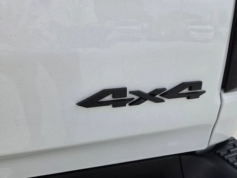Used 2025 RAM 1500 Big Horn AWD/4WD image 10