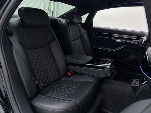 Used 2024 Audi S8 image 44