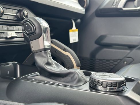 New 2025 Ford Bronco Badlands w/ Sasquatch Package image 19