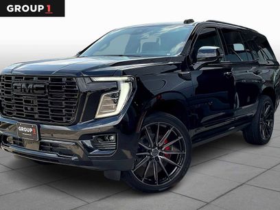 New 2026 GMC Yukon Denali w/ Sun & Power Step Package