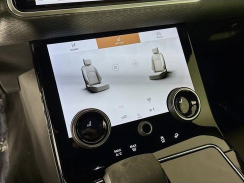 Certified 2023 Land Rover Range Rover Velar R-Dynamic S image 23