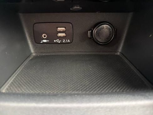 Used 2020 Subaru Forester Premium AWD/4WD image 41