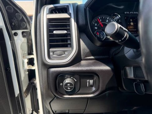 Used 2024 RAM 2500 Big Horn AWD/4WD image 27
