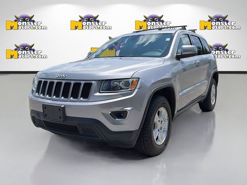 Used 2015 Jeep Grand Cherokee Laredo w/ Quick Order Package 23E AWD/4WD image 1