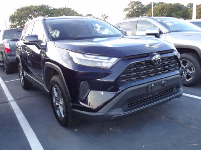 Used 2024 Toyota RAV4 XLE FWD image 3