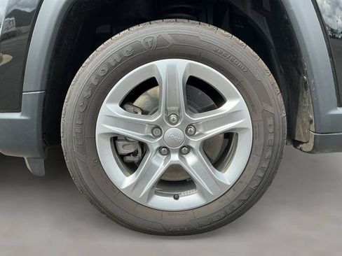 Used 2023 Jeep Compass Latitude AWD/4WD image 22