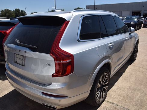 Used 2021 Volvo XC90 T5 Momentum w/ Advanced Package FWD image 6