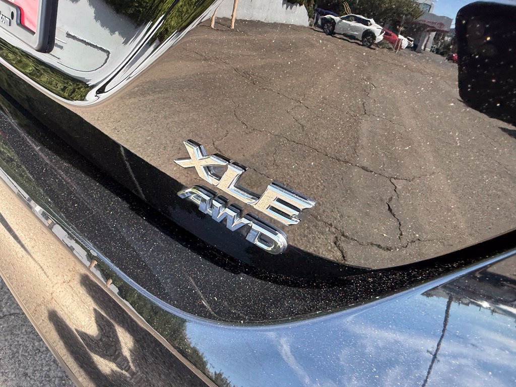 Used 2021 Toyota Camry XLE AWD/4WD image 7