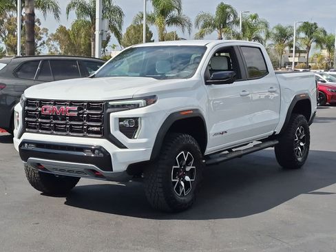 Used 2024 GMC Canyon AT4X AWD/4WD image 5
