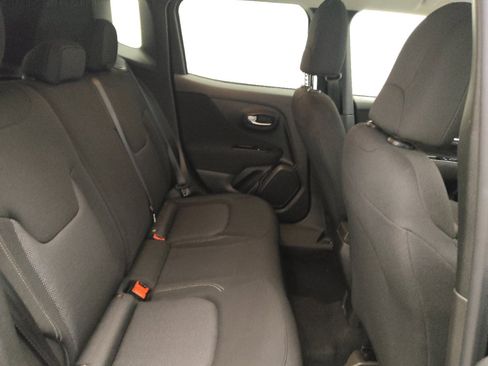 Used 2021 Jeep Renegade Sport FWD image 19