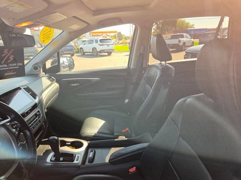 Used 2017 Honda Pilot EX-L image 16