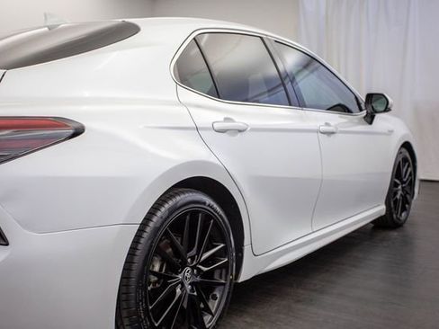 Used 2021 Toyota Camry XSE image 33