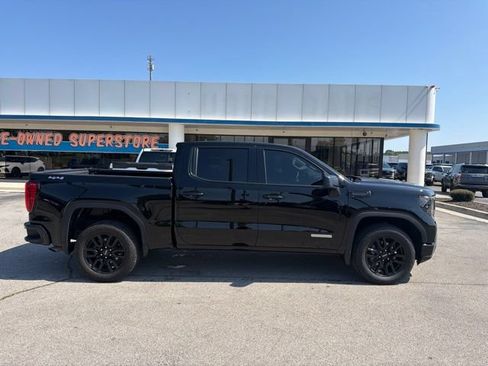 Used 2024 GMC Sierra 1500 Elevation AWD/4WD image 2