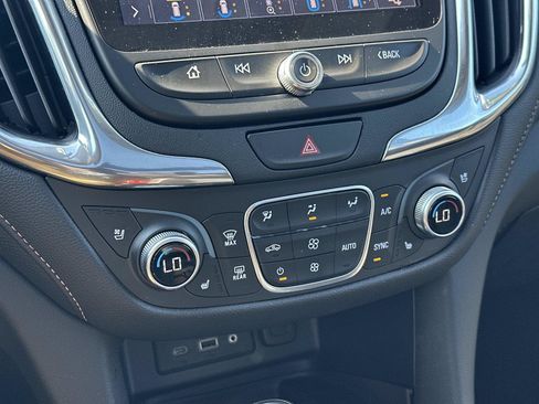 Certified 2019 Chevrolet Equinox Premier FWD image 29