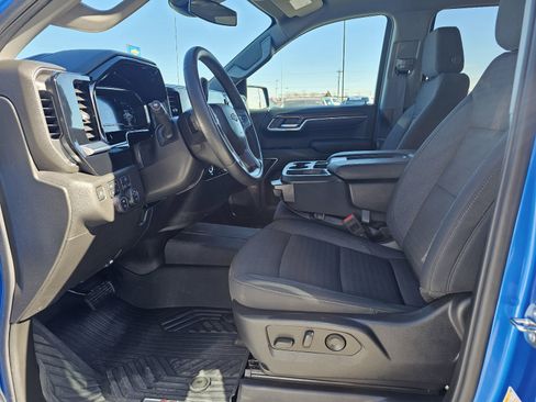 Used 2024 Chevrolet Silverado 1500 RST w/ Z71 Off-Road Package image 13