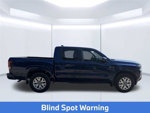 Used 2023 Nissan Frontier SV w/ Technology Package RWD image 5