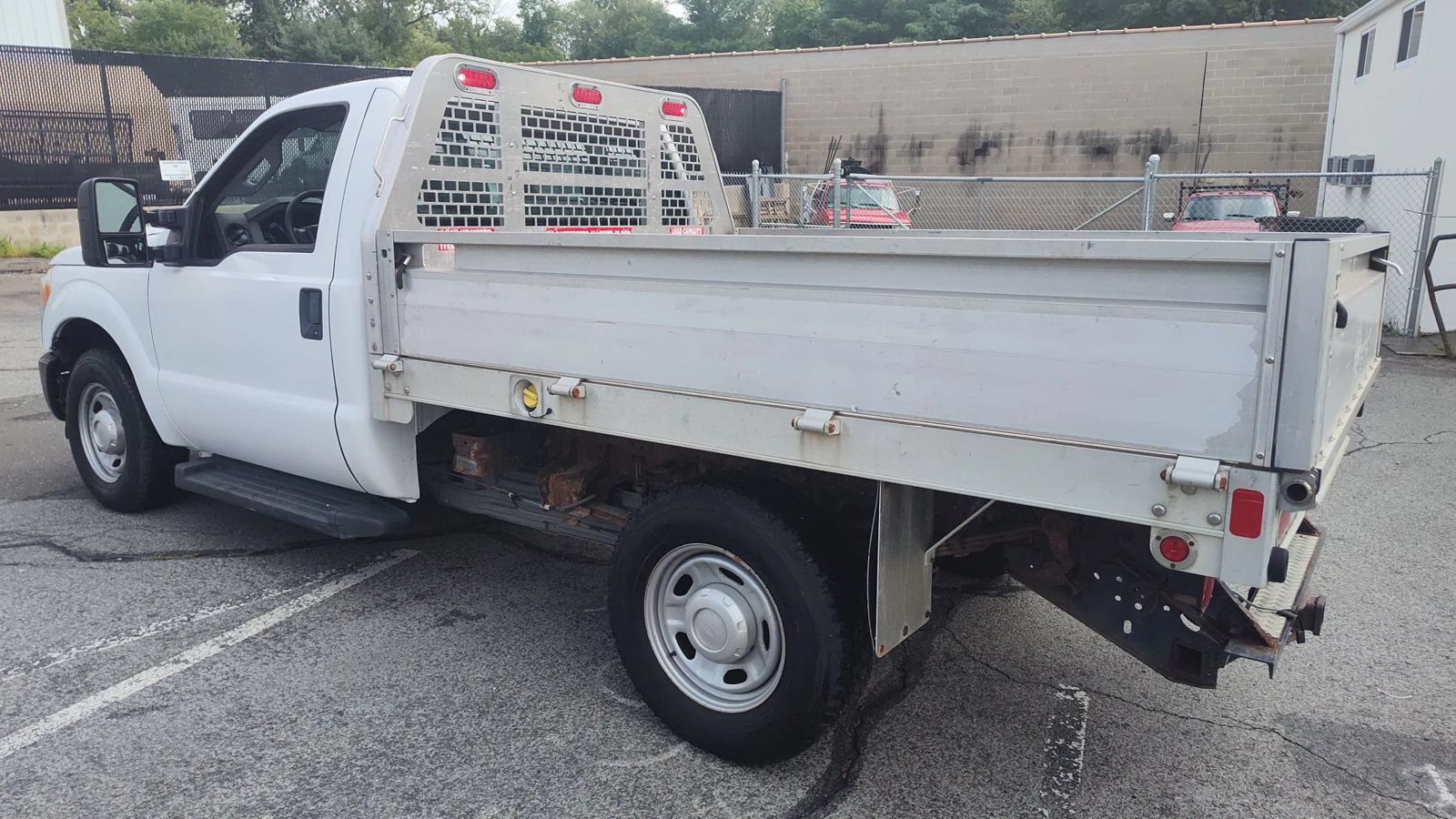 Used 2016 Ford F250 XL RWD image 1
