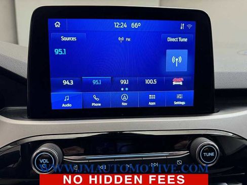 Used 2022 Ford Escape SE w/ Cold Weather Package image 22