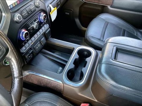 Used 2022 GMC Sierra 2500 Denali w/ Denali Ultimate Package image 13