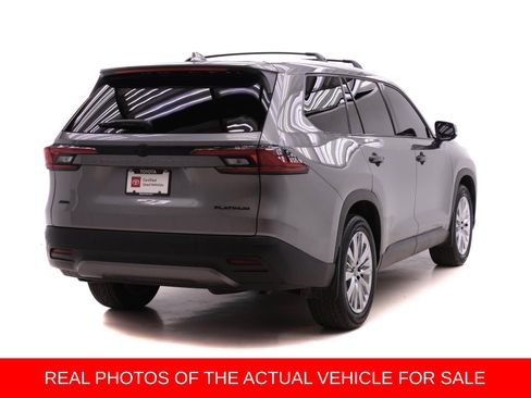 Certified 2025 Toyota Grand Highlander AWD image 2