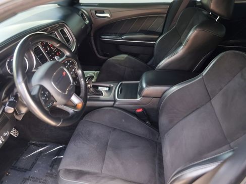 Used 2019 Dodge Charger R/T w/ Plus Group RWD image 12