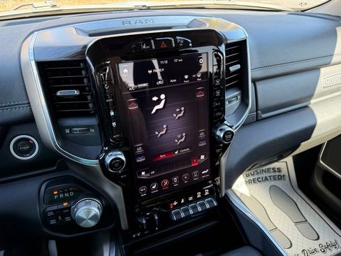 Used 2019 RAM 1500 Laramie image 15