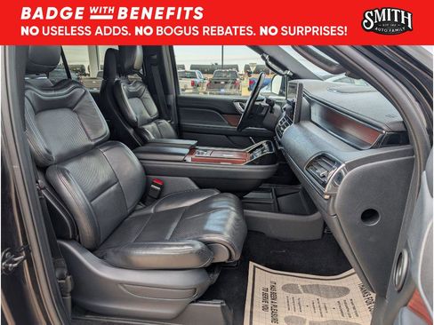 Used 2022 Lincoln Navigator L Reserve image 16