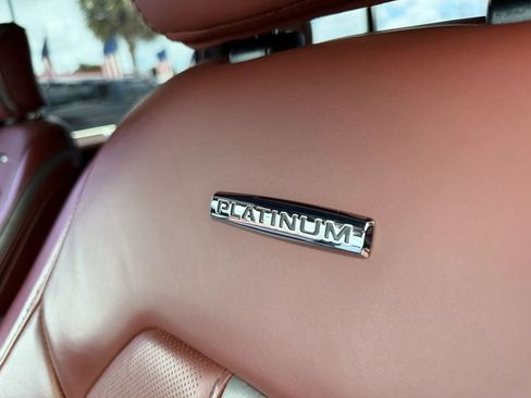 Used 2022 Ford F450 Platinum w/ FX4 Off-Road Package image 33