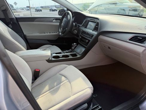 Used 2016 Hyundai Sonata SE FWD image 31