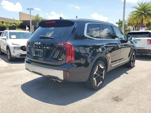 Used 2023 Kia Telluride S AWD/4WD image 5