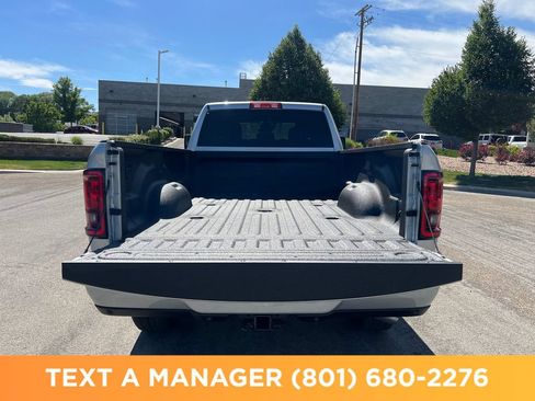 New 2026 RAM 3500 Big Horn AWD/4WD image 22