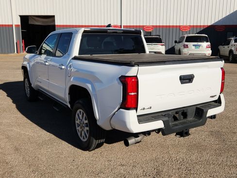 Used 2024 Toyota Tacoma SR5 image 3