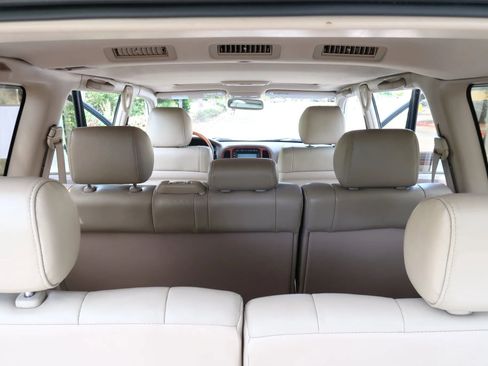 Used 2001 Lexus LX 470 4WD image 22