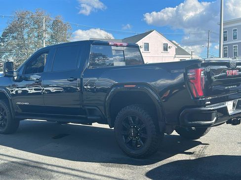 Certified 2024 GMC Sierra 2500 AT4 w/ AT4 Premium Plus Package image 4
