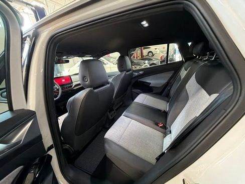 Used 2023 Volkswagen ID.4 Pro RWD image 17