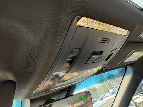 Used 2025 Lexus ES 350 Premium image 26