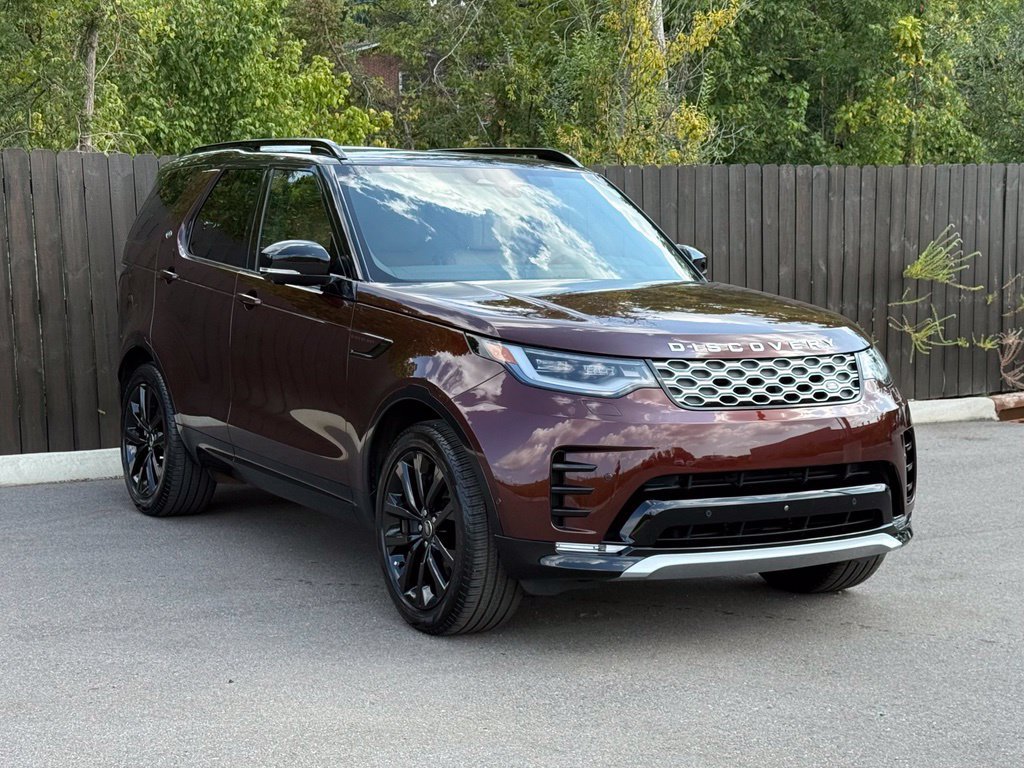Certified 2026 Land Rover Discovery Limited Edition AWD/4WD image 7