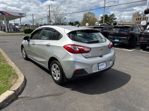 Used 2019 Chevrolet Cruze LS FWD image 4