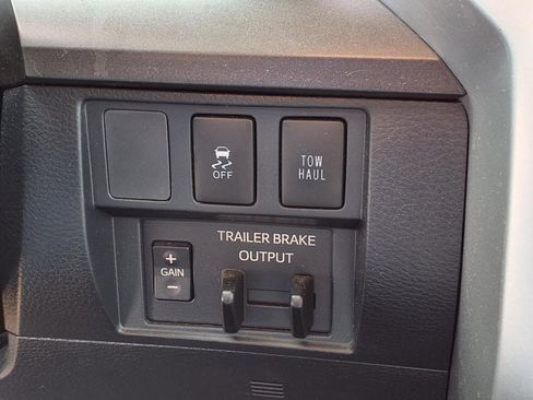 Certified 2019 Toyota Tundra SR5 w/ TRD Off Road Package image 23