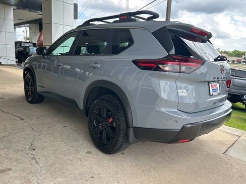 Used 2025 Nissan Rogue SV w/ Rock Creek Premium Package AWD/4WD image 5
