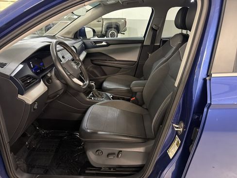 Certified 2023 Volkswagen Taos SE w/ Panoramic Sunroof Package FWD image 15